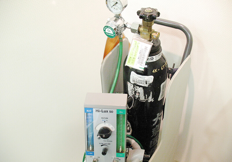 笑気ガス麻酔器
